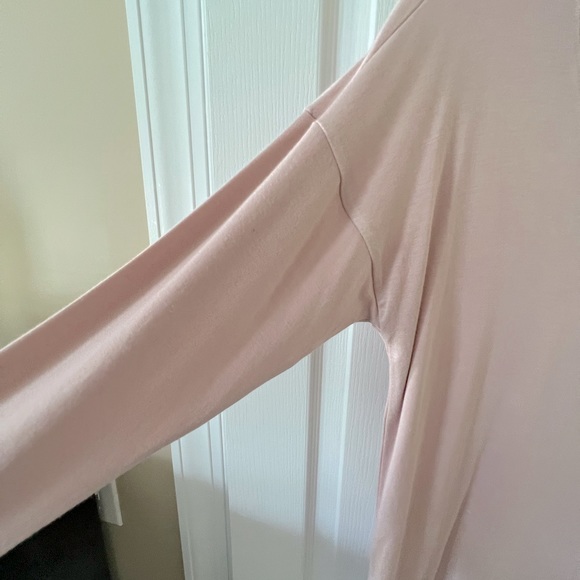 INC International Concepts Pale Mauve XS V-Neck Long Sleeve Tee Shop Top NWT - Picture 7 of 7